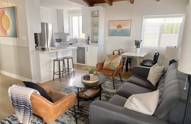 Steps to beach, pier, restaurants and shops. Furnished, monthly rental.