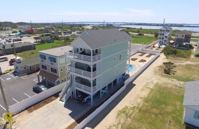 2019 Nuevo * Semi frente al mar * Piscina privada * Elevador frente al muelle Jeanettes