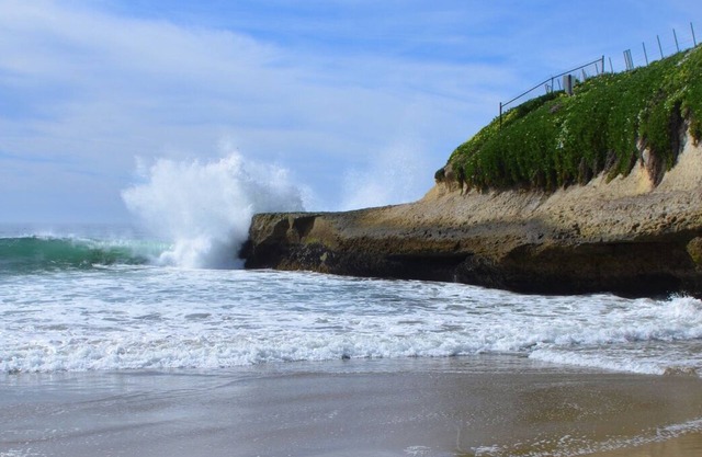 SUNNY COVE Beach House !! Starbucks, WiFi, Restaurantes, Diversión Familiar :)