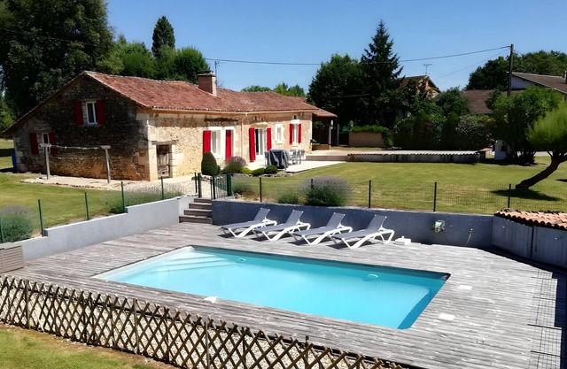 Casa de vacaciones 'In Perigord' con piscina privada, terraza compartida y Wi-Fi