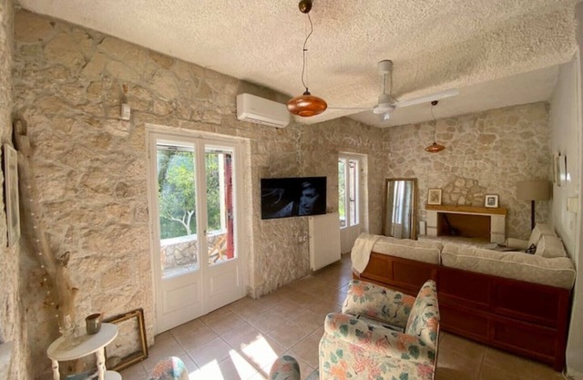 ☼Stone house in Katouna with garden and view☼