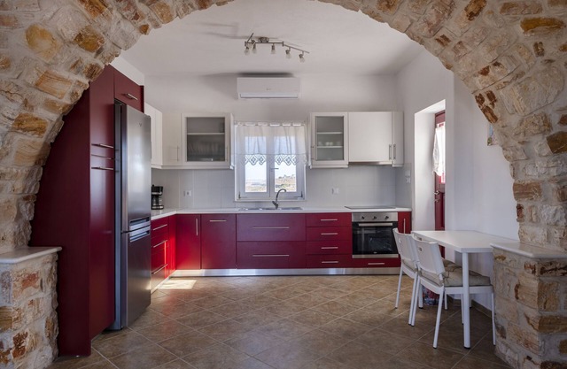 Stone Villa Kontiani - Villa Roja