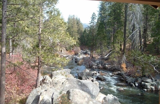 Fresa, Pinecrest, Dodge Ridge Riverfront Estate! ¡Guauu!