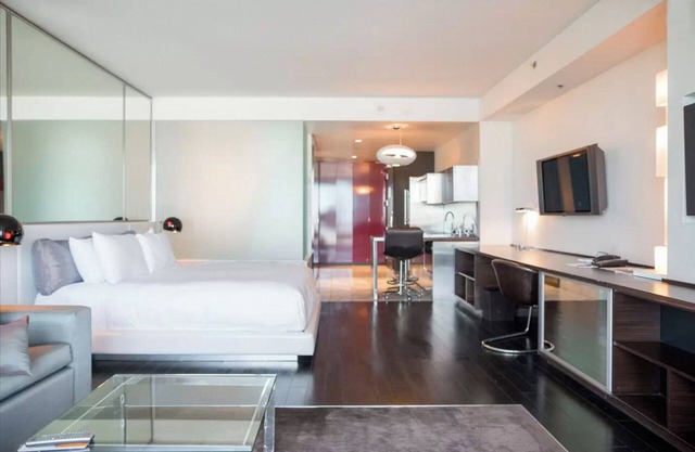Strip Ver Modern Luxury Condo