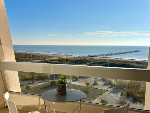 Studio à St Jean de Monts, accès plage, 3 pers, balcon - FR-1-652-48