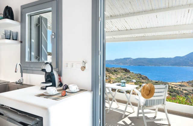 Apartamento estudio 'Betty con vistas al mar' con vistas al mar, Wi-Fi y aire acondicionado.
