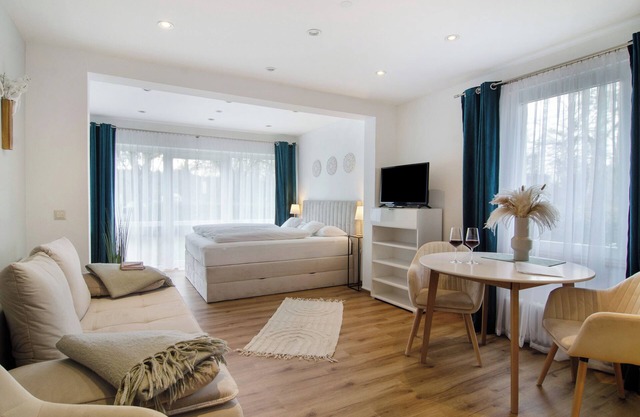 Apartamento estudio 'Nr 1' con terraza compartida, jardín compartido y Wi-Fi