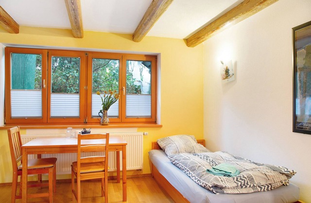 Apartamento estudio 'Tiempo para relajarse y disfrutar de la naturaleza' con terraza y jardín