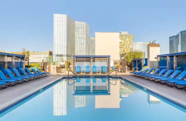 Studio Condo at Polo Towers Resort, Las Vegas!