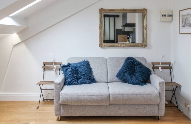 Charming studio 3 min away from Château de Versailles - Welkeys
