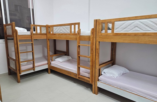 Studio hostel with all amenities in Dubai prime location. 250m to metro station.