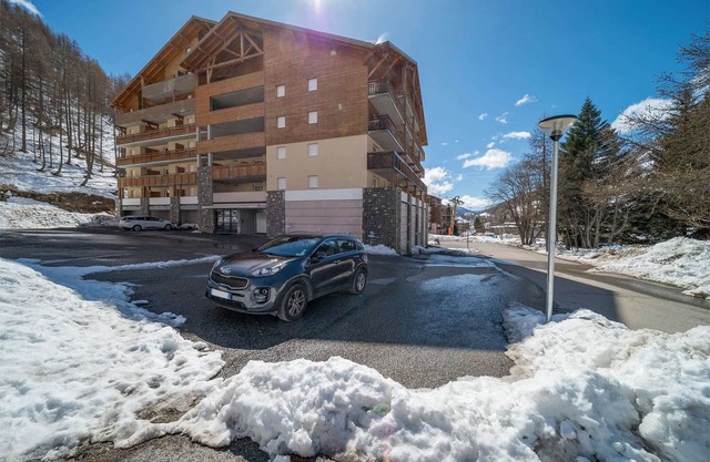 Estudio en los Alpes con piscina y esquí
