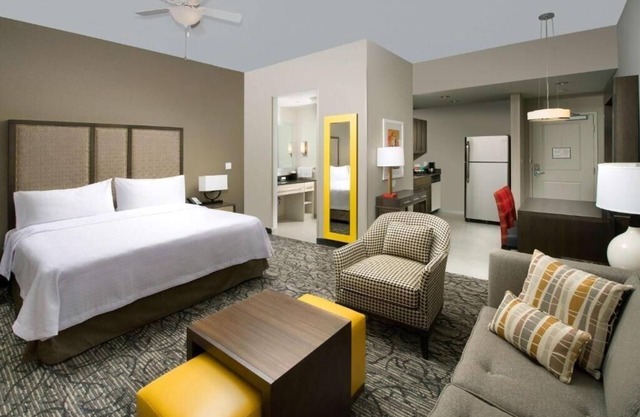 Studio King Suite Near Herbs By Betty MIA