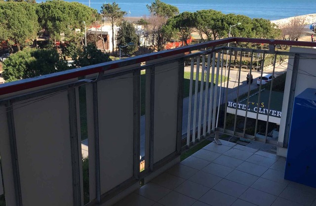 Apartamento vacacional con vista al mar y aire acondicionado