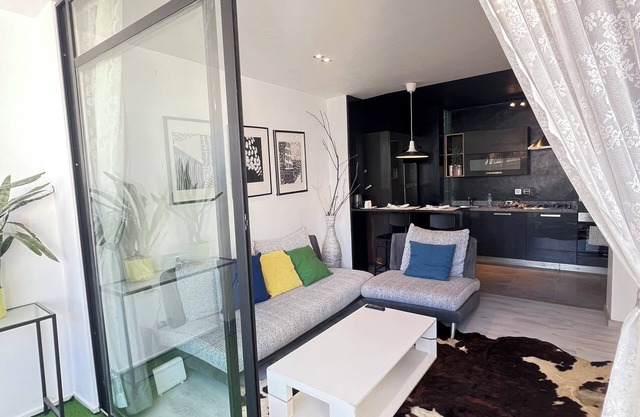 Studio M.
