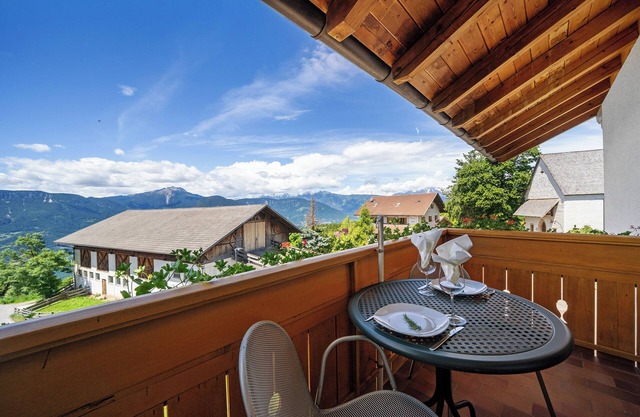 Apartamento "Meran" con vistas a la montaña, Wi-Fi, balcón y jardín