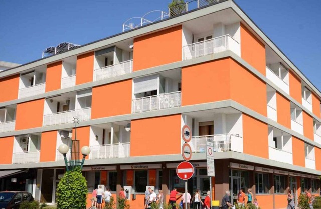 Apartamento vacacional con parking y aire acondicionado