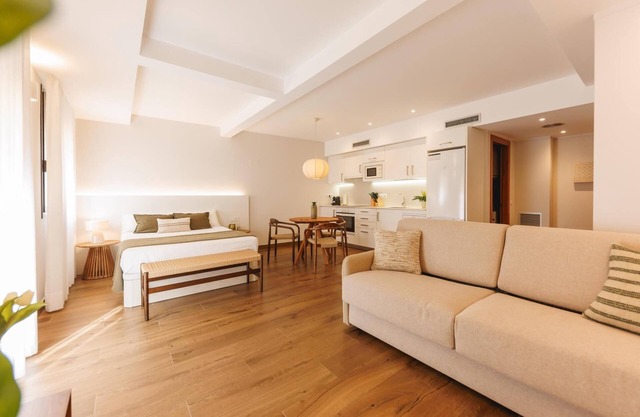 Studio Rei Martí - Apartamento Girona | Bravissimo