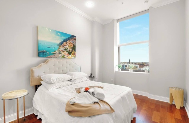 Studio w/ Pool & Scenic Rooftop