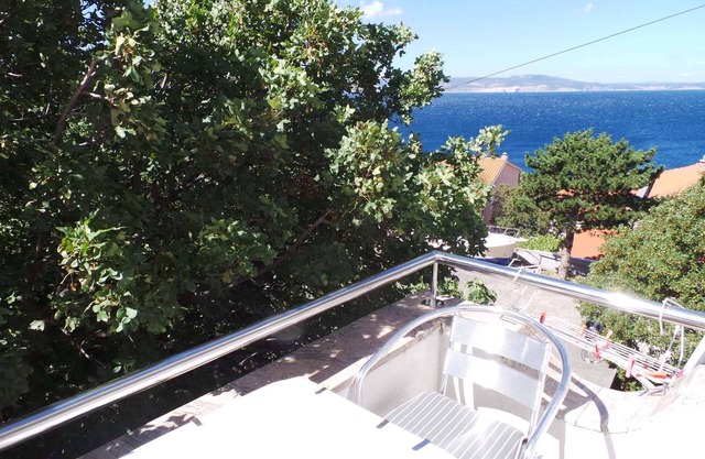 Apartamento vacacional con balcón y vista al mar a 150 m de la playa