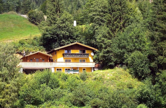 Apartamento vacacional con sauna en el borde del bosque