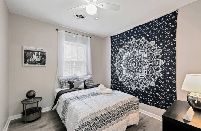 Stunning 2BR in City Center