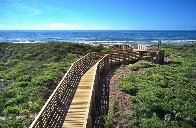 Stunning Beach View! Boardwalk Access to the Beach! Community Pool & Hot Tub!