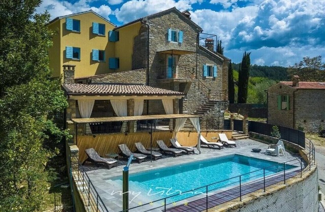 Casa Jovanin with Private pool