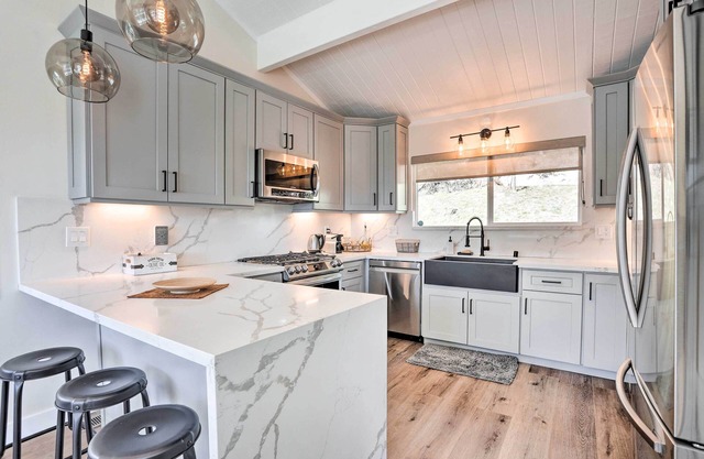 Stunning Lake Arrowhead Cabin w/ Lake Views!