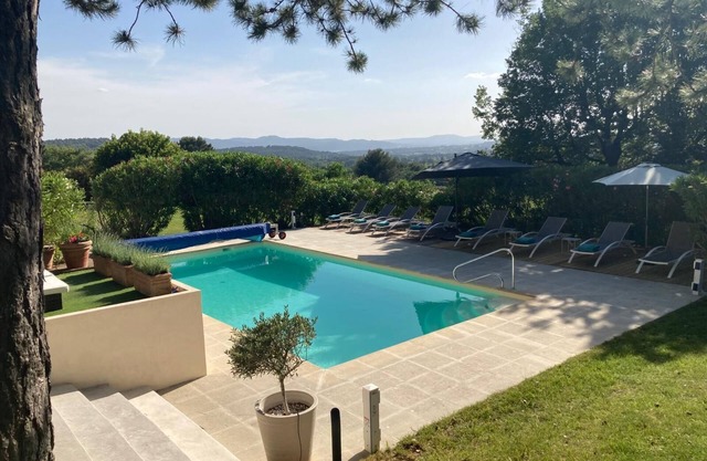 Stunning Luxurious Villa - Heated Pool and Tennis Court - Lourmarin