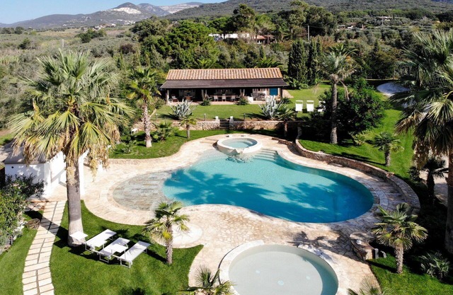 Preciosa casa de vacaciones privada con WIFI, jacuzzi, A/C, piscina privada, TV, patio, aparcamiento
