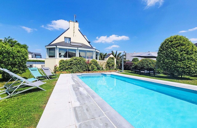 Casa de vacaciones privada con piscina privada, WIFI, TV, terraza, mascotas permitida, aparcamiento