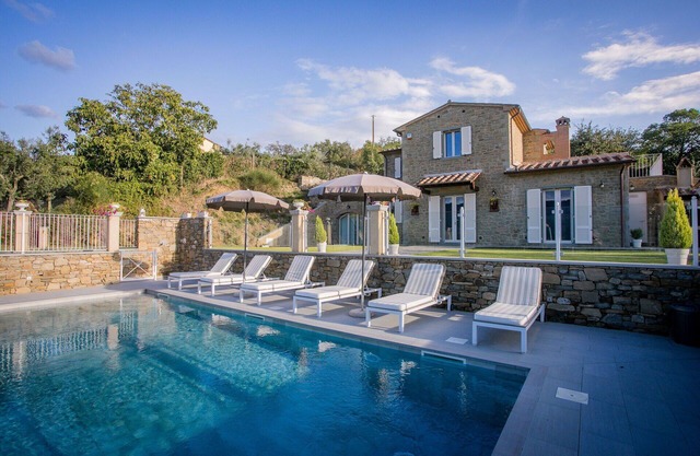 Preciosa casa de vacaciones privada con WIFI, piscina privada, A/C, TV, terraza, cerca de Cortona