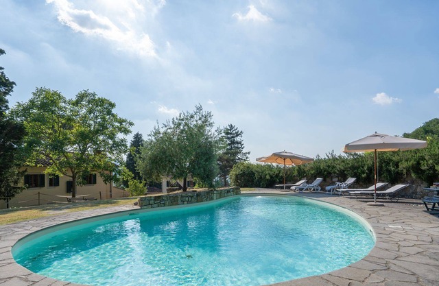 Casa de vacaciones privada con WIFI, piscina privada, TV, patio, vista panorámica, aparcamiento