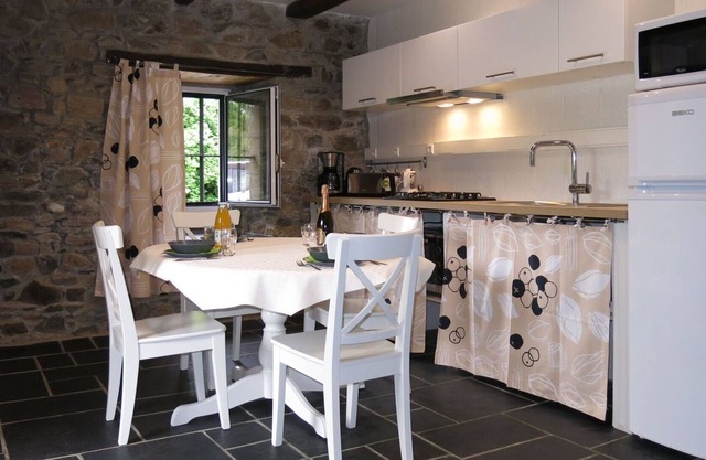 Preciosa casa de vacaciones privada para 4 personas con WIFI, TV y aparcamiento