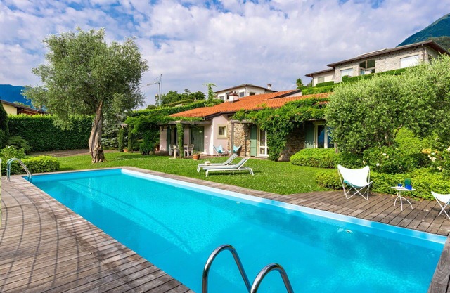Casa de vacaciones privada con WIFI, piscina privada, terraza, mascotas permitida, aparcamiento