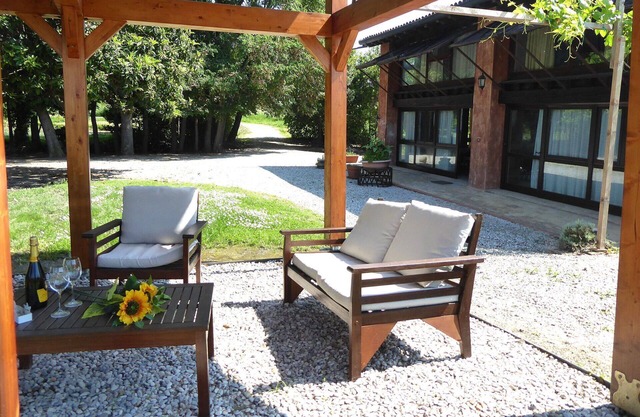 Estupenda casa de vacaciones privada con WIFI, TV, patio, mascotas permitida y aparcamiento