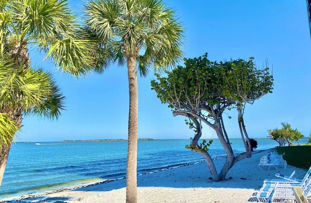 Stunning Sunsets & Water Views w/ Heated Pool & Beach Near Sanibel