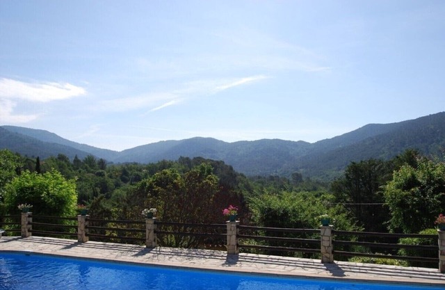 200 year old dream house with stunning views, pool, tennis court near Bargemon