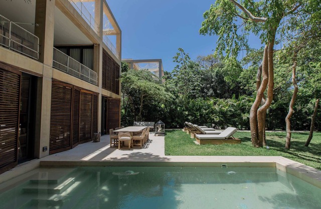 Stunning Villa 19 5BR Golf Course | Corasol