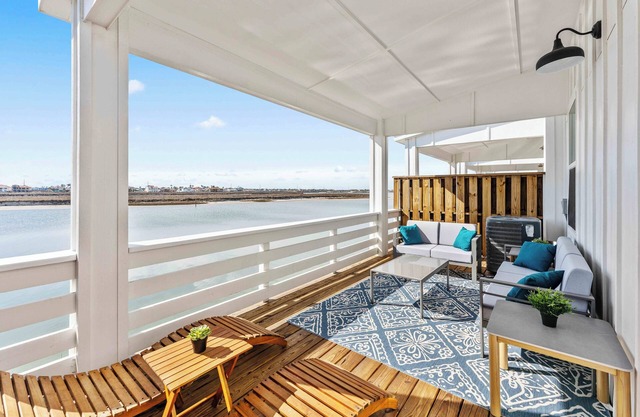 Stunning Waterfront Retreat in Corpus Christi, TX
