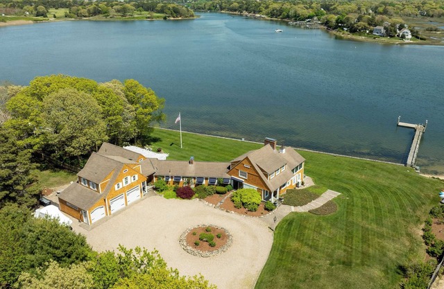 Stunning Waterfront Home!