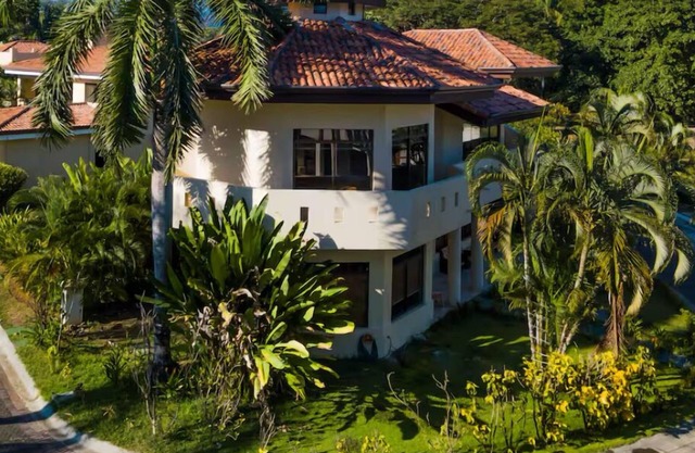 Stylish Sol&Arena+Pool Table+Private Jacuzzi+BBQ+Pet Friendly!