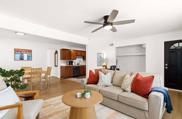 Cozy 1BR Lower Flat in Royal Oak