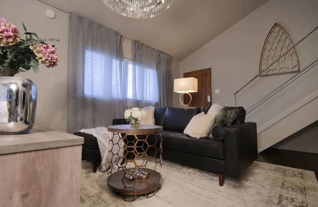 Stylish 2BD Condo in Quiet Neighborhood