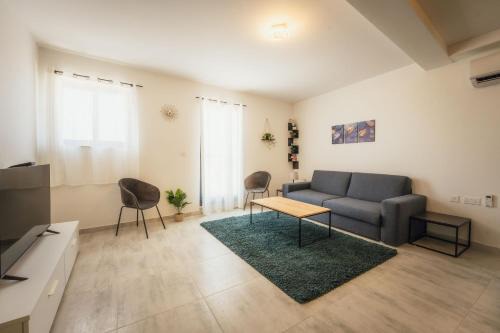 Stylish 3BR Gozo Escape with Wifi & Homey Touches!