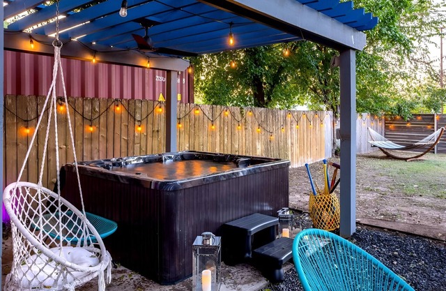 Urban 4BR Oasis near Downtown—Sleeps 16