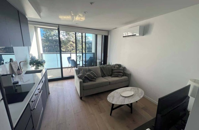Central CBD | Parking | Sleeps 4 | WIFI