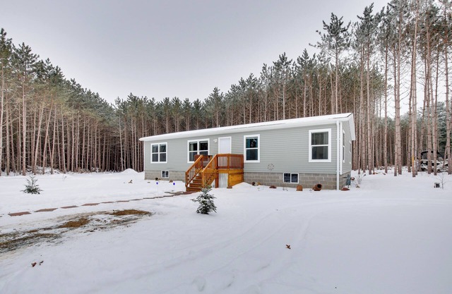 Stylish Chetek Hideaway w/ Lake + Dock Access!