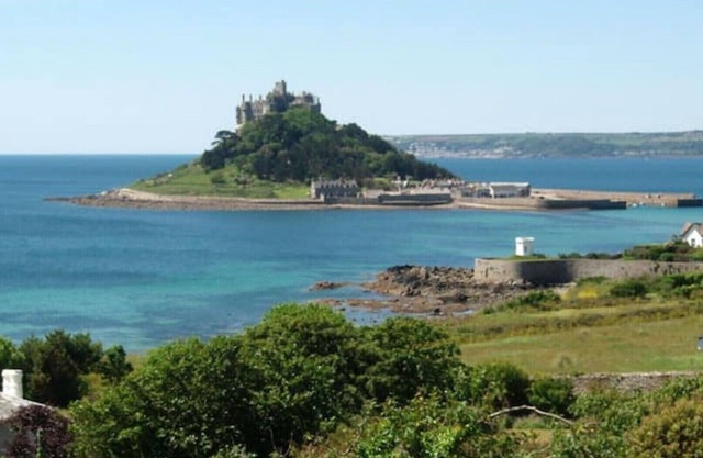 Stylish Cornish Village 3 Bedroom House old Newlyn